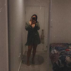 Meet your Posher, Bella